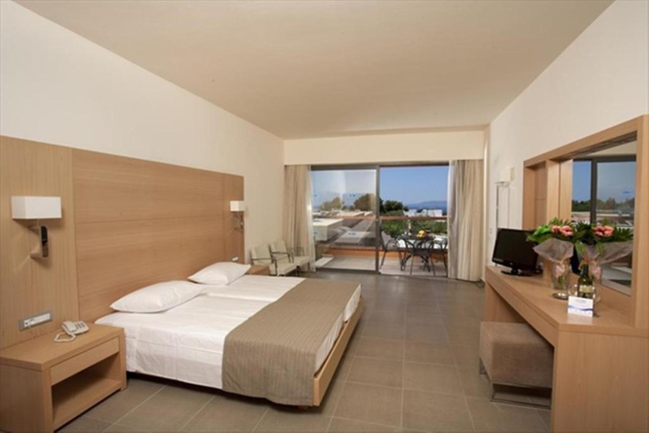 Island Blue Hotel Πεύκος Εξωτερικό φωτογραφία