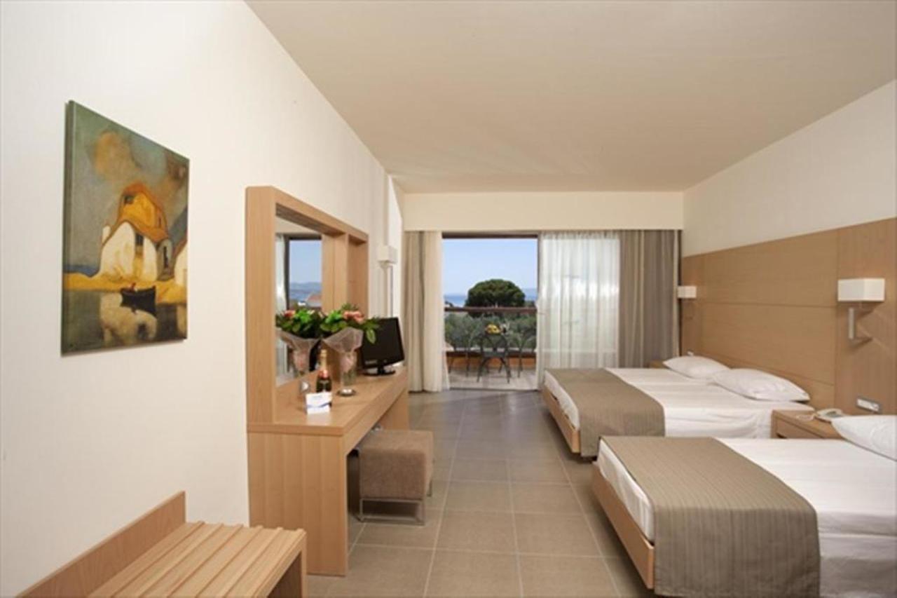 Island Blue Hotel Πεύκος Εξωτερικό φωτογραφία